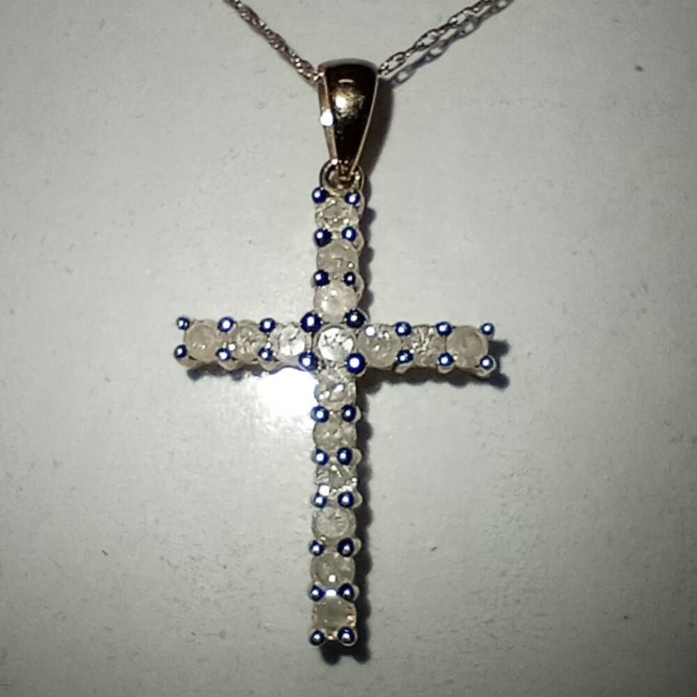 10Kt Yellow Gold 1/2-Carat Diamond Cross Pendant with Chain